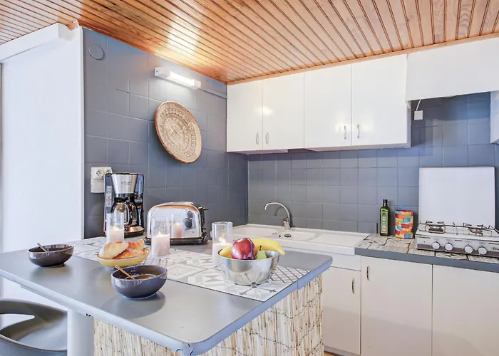 Abdon Gaux By Interhome * Caves